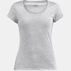 No Boundaries Light Grey Heather Scoop Tee Size M